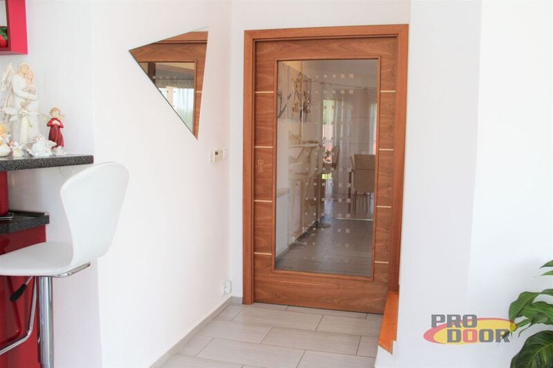 Prosklené dřevěné dveře a posuvné dveře do pouzdra Litoměřice Alegro