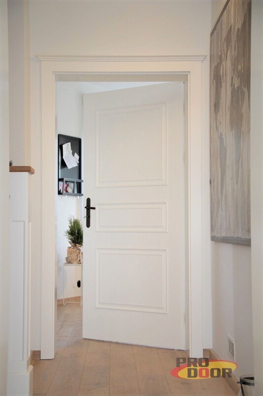 Bílé lakované interiérové dveře Sapeli Bergamo